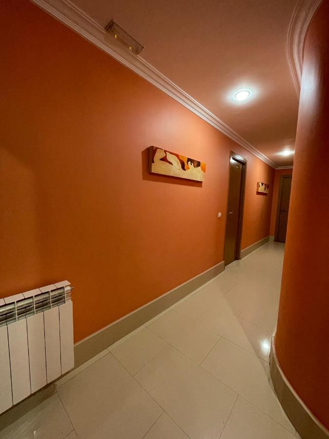 Hostal Santiago 2 Burgo Exterior foto